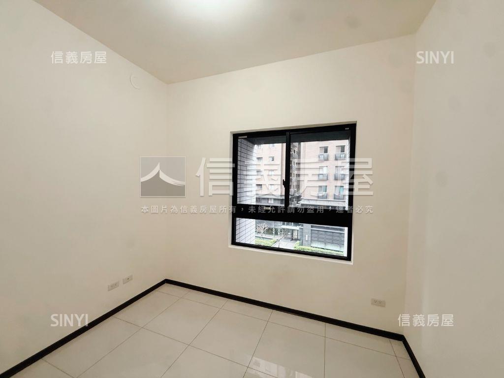 七張捷運三房新屋房屋室內格局與周邊環境