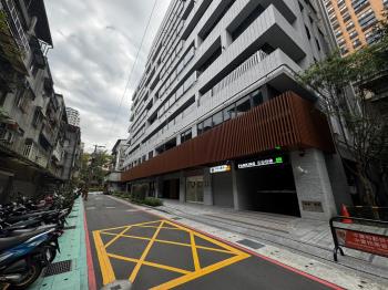 七張捷運三房新屋