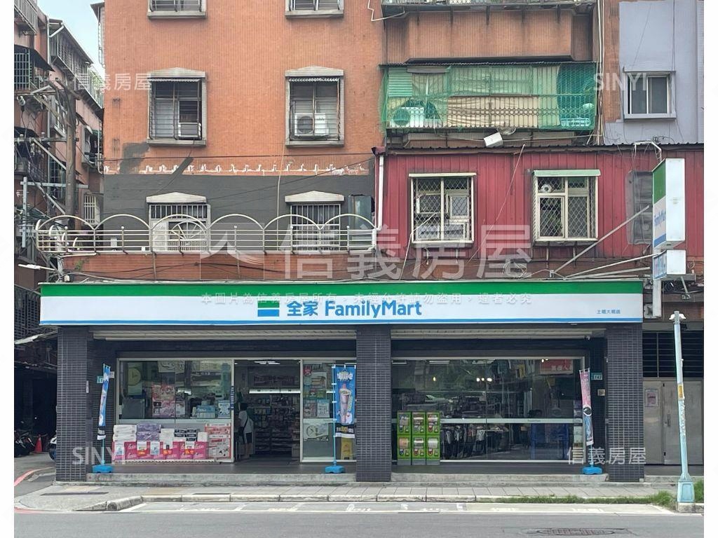 全家金雞母店面房屋室內格局與周邊環境