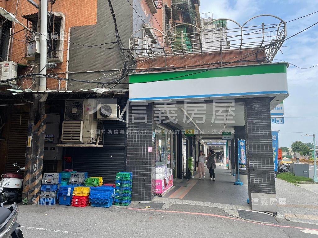 全家金雞母店面房屋室內格局與周邊環境