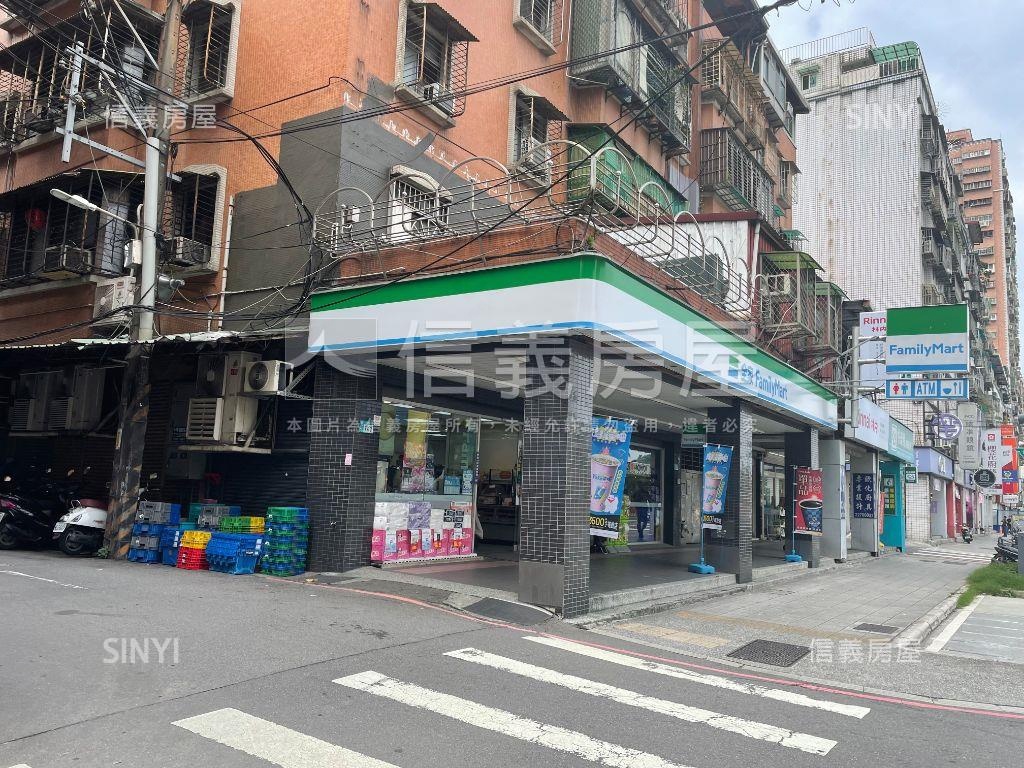 全家金雞母店面房屋室內格局與周邊環境