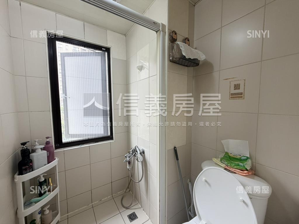 雲鼎小資族兩房稀有釋出房屋室內格局與周邊環境