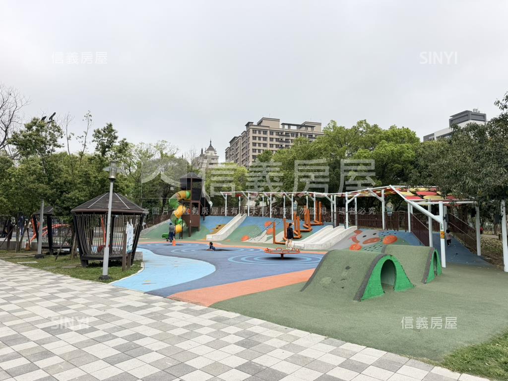 雲鼎小資族兩房稀有釋出房屋室內格局與周邊環境