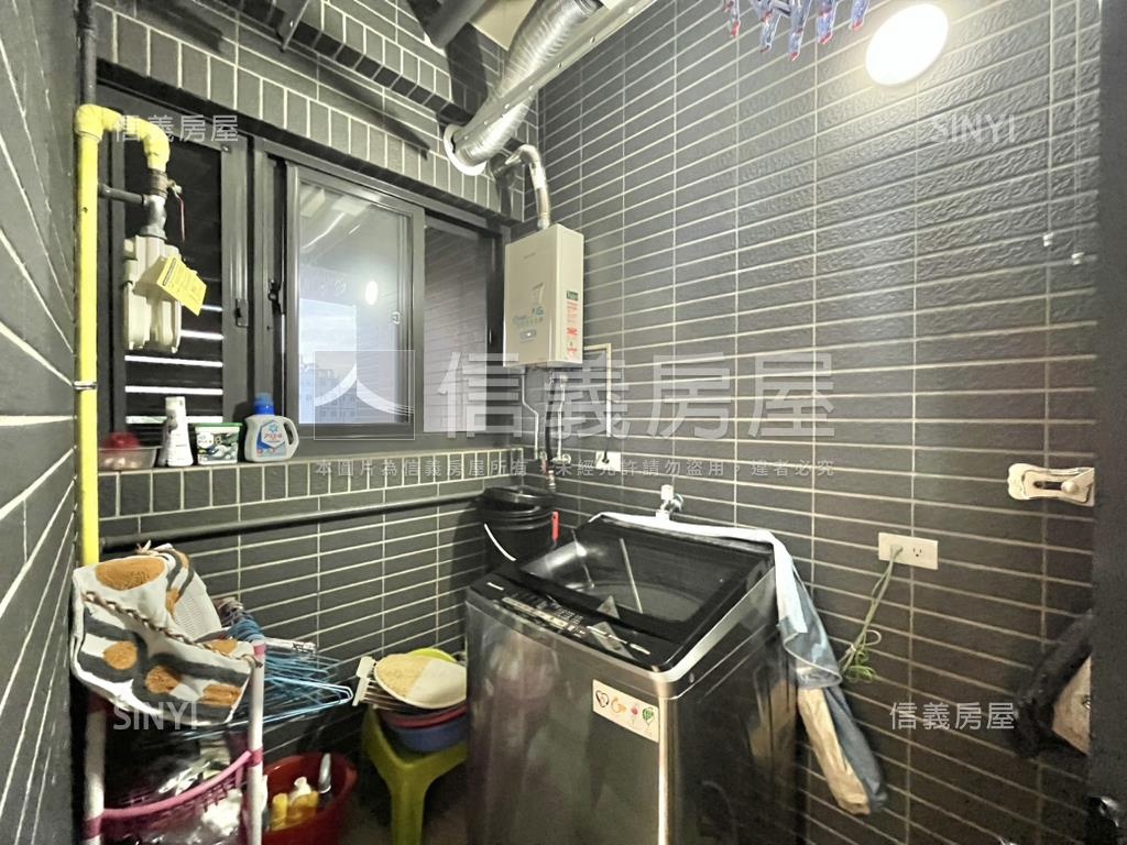 瑞典綠洲兩房平車房屋室內格局與周邊環境