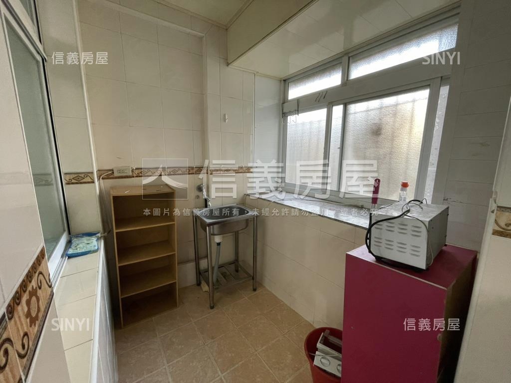 【仁愛之家】公園路大套房房屋室內格局與周邊環境