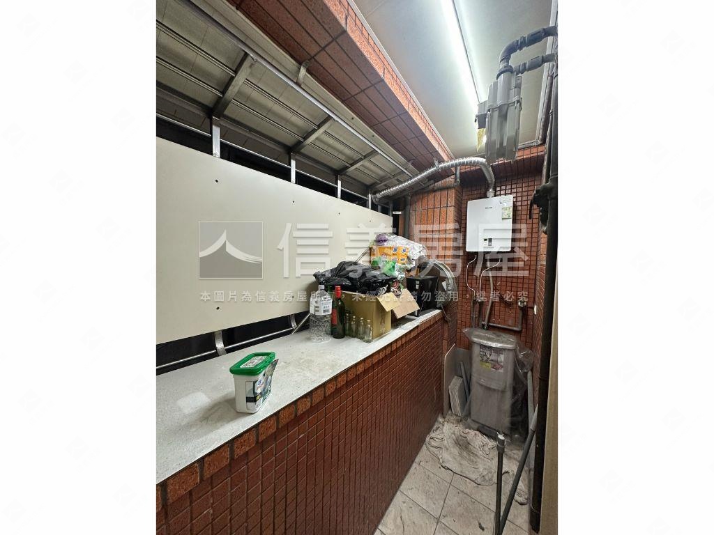 面校園三房美廈房屋室內格局與周邊環境