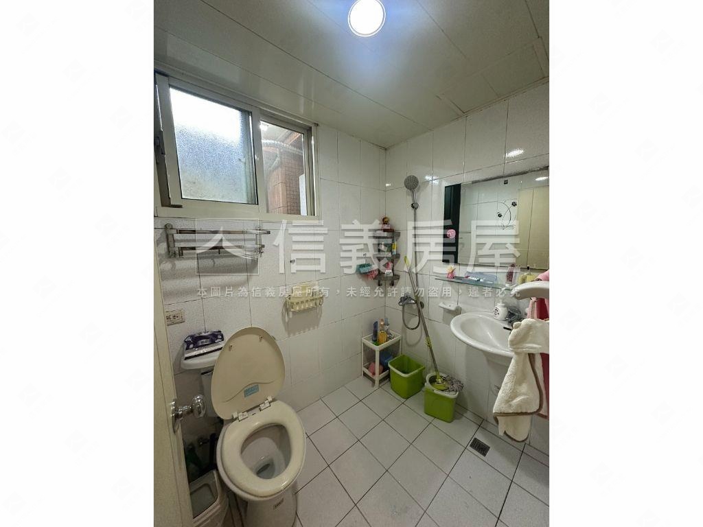 面校園三房美廈房屋室內格局與周邊環境