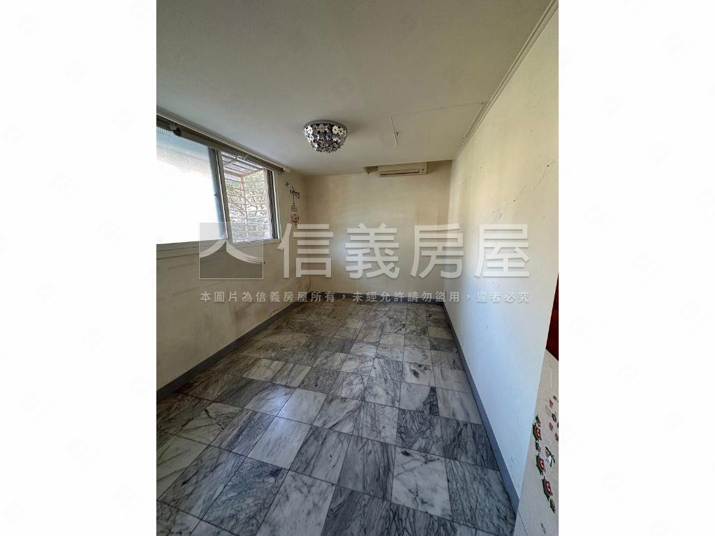 面校園三房美廈房屋室內格局與周邊環境