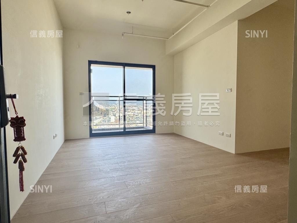 鄉林圓頂稀有高樓２衛車位房屋室內格局與周邊環境