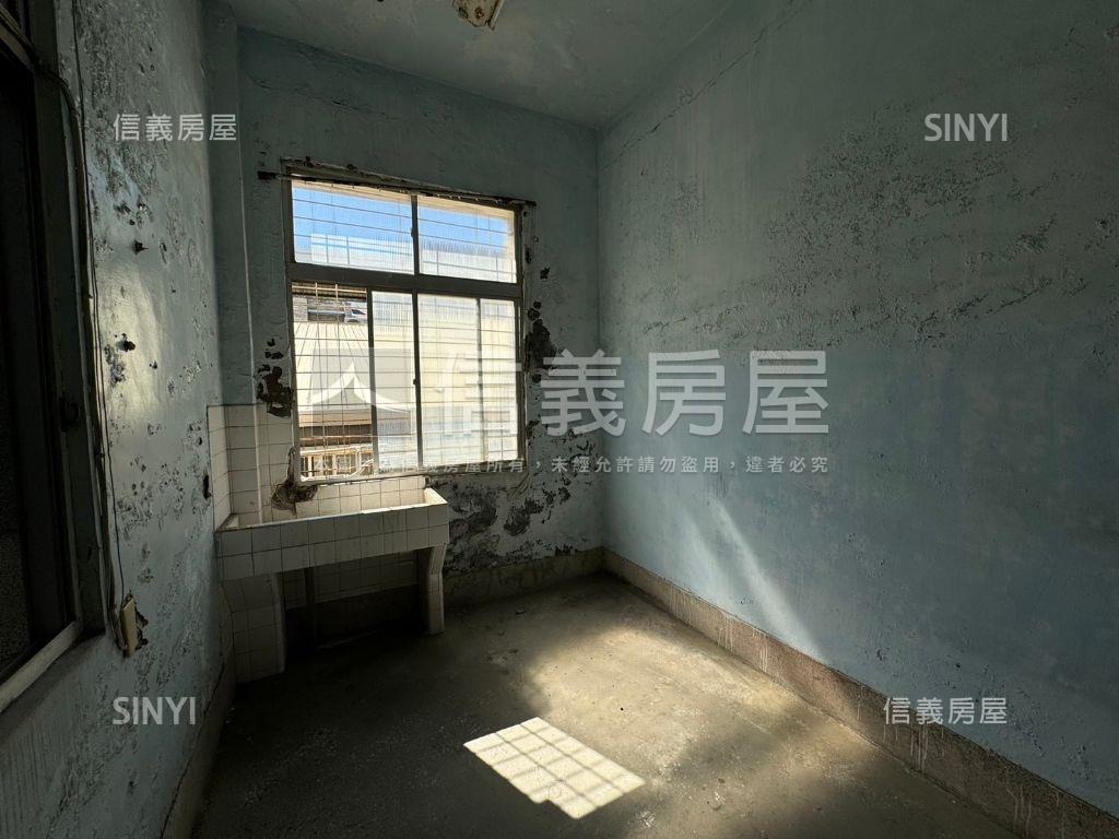 金華約１７米寬大地坪透天房屋室內格局與周邊環境