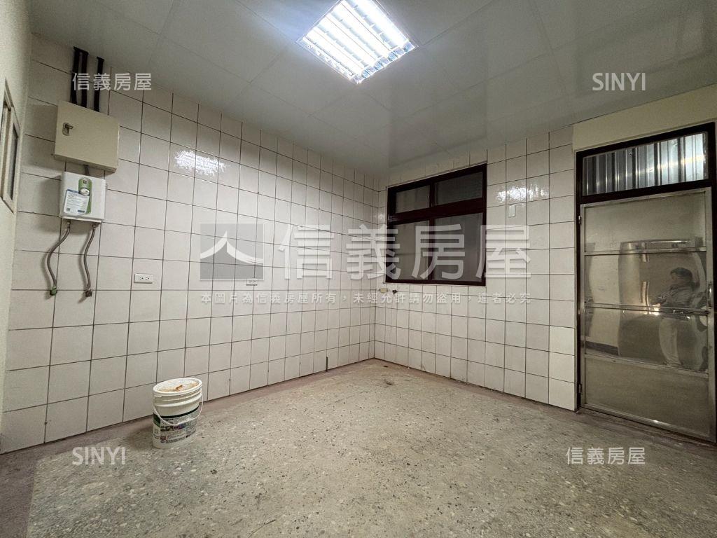 中壢後火車站稀有一樓公寓房屋室內格局與周邊環境