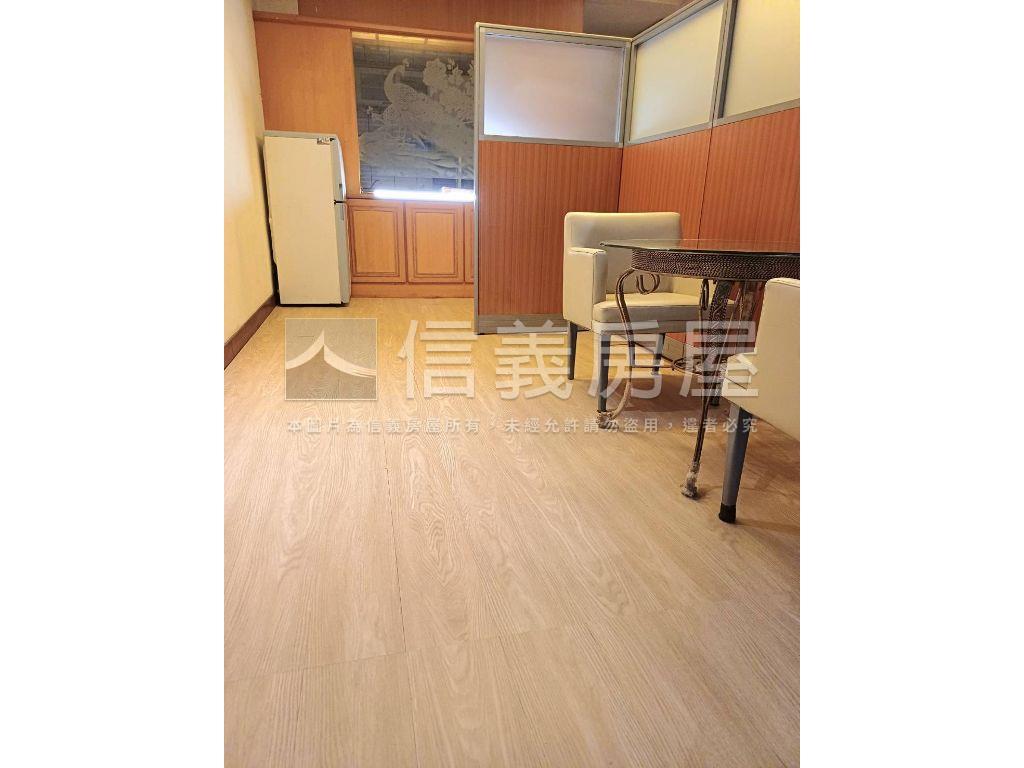中區滿租整棟透天稀有釋出房屋室內格局與周邊環境