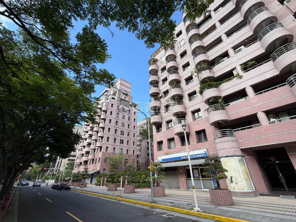 ｛傳家｝信義計畫區五房讚房屋室內格局與周邊環境