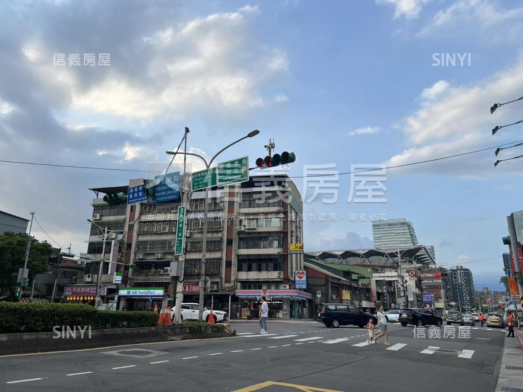 ［近南港］橫科成家三房房屋室內格局與周邊環境
