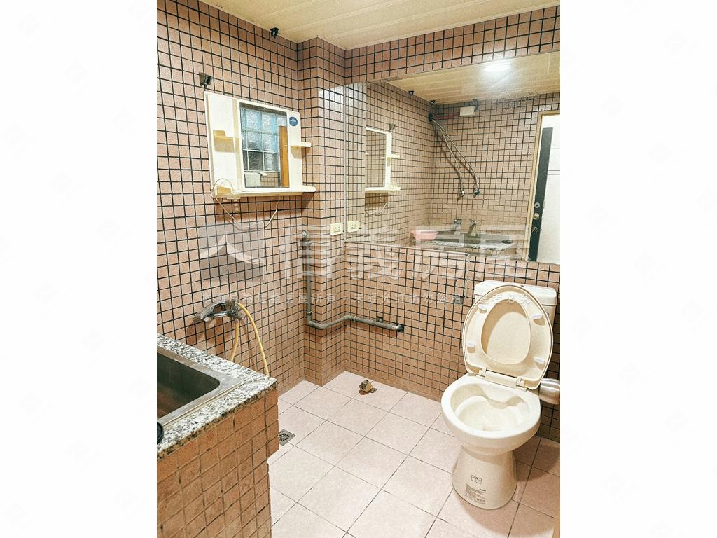 代尋龍門金華設籍套房房屋室內格局與周邊環境