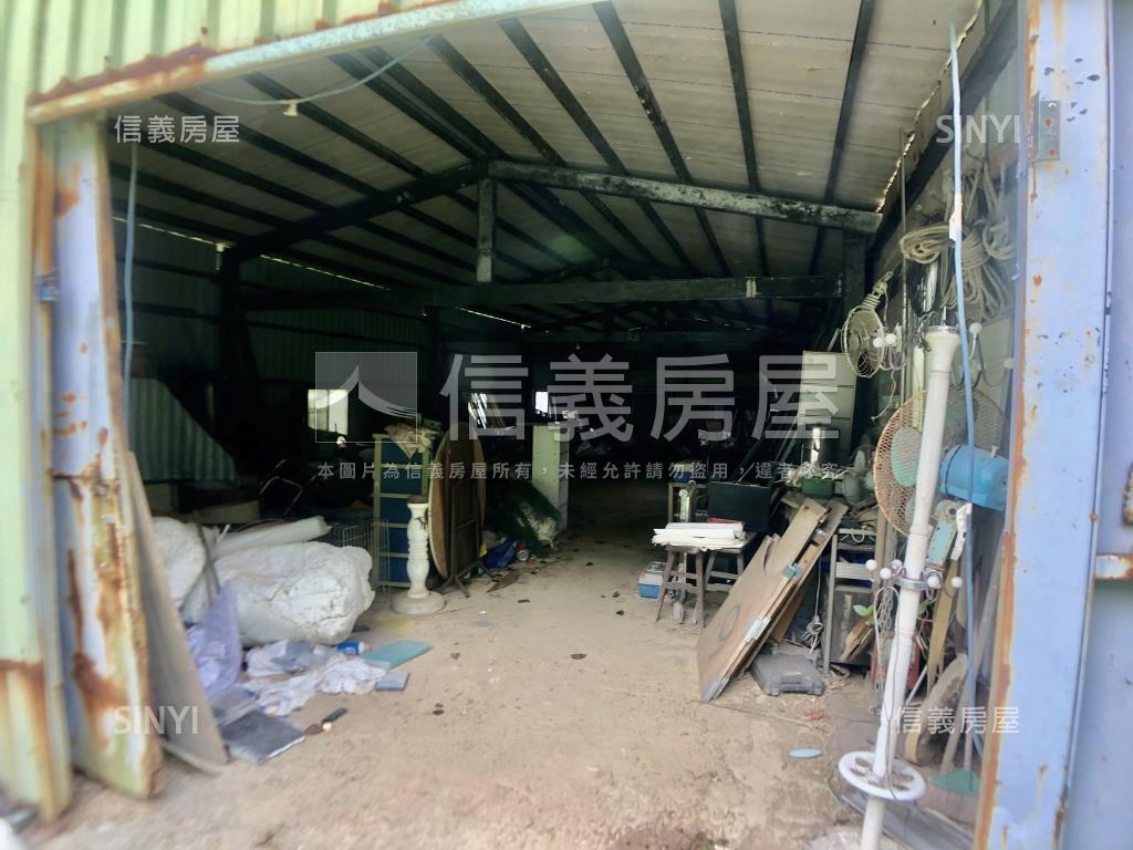 菁山路邊間大土地房屋室內格局與周邊環境