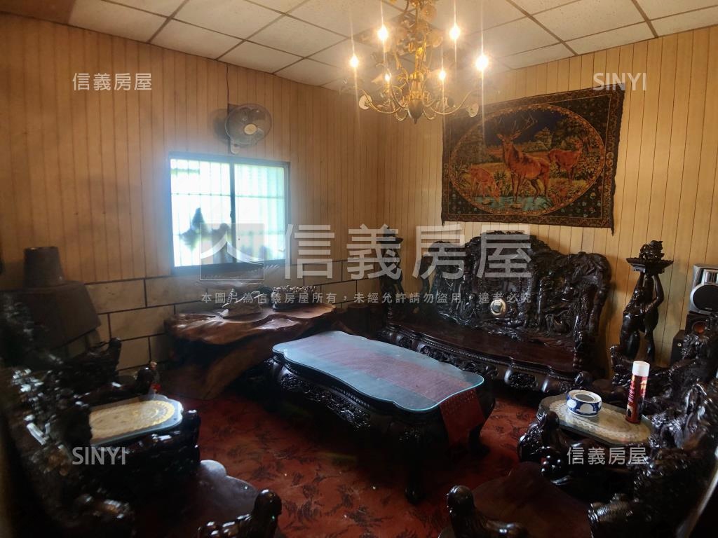 菁山路邊間大土地房屋室內格局與周邊環境