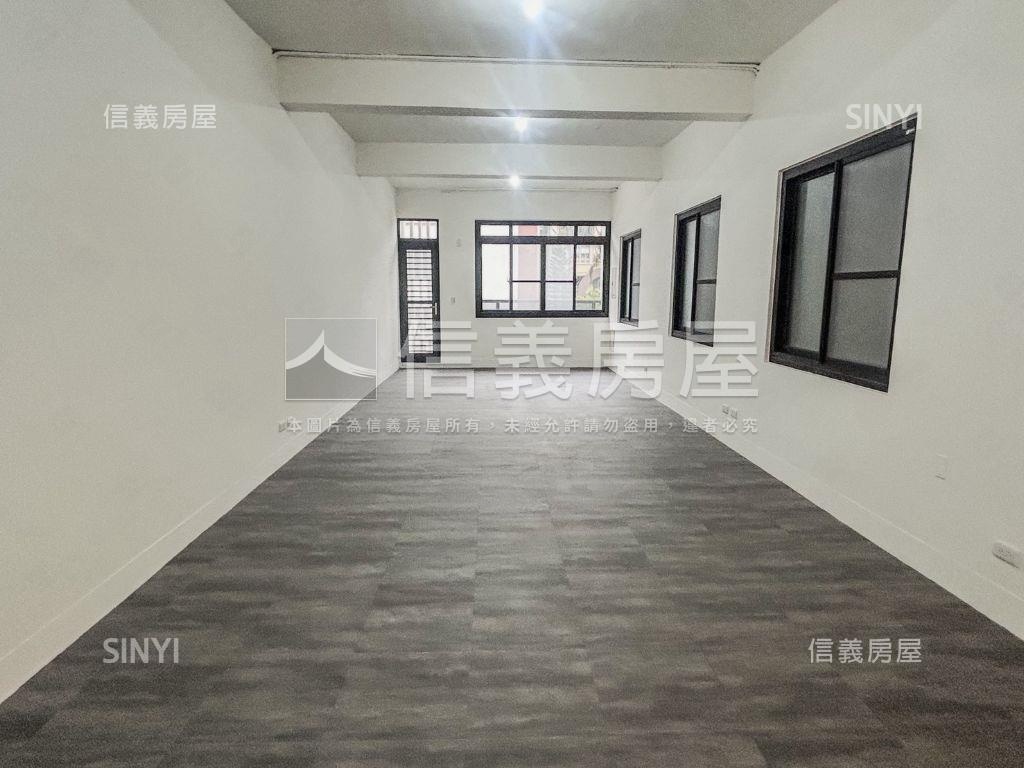 建國正路燙金透店房屋室內格局與周邊環境