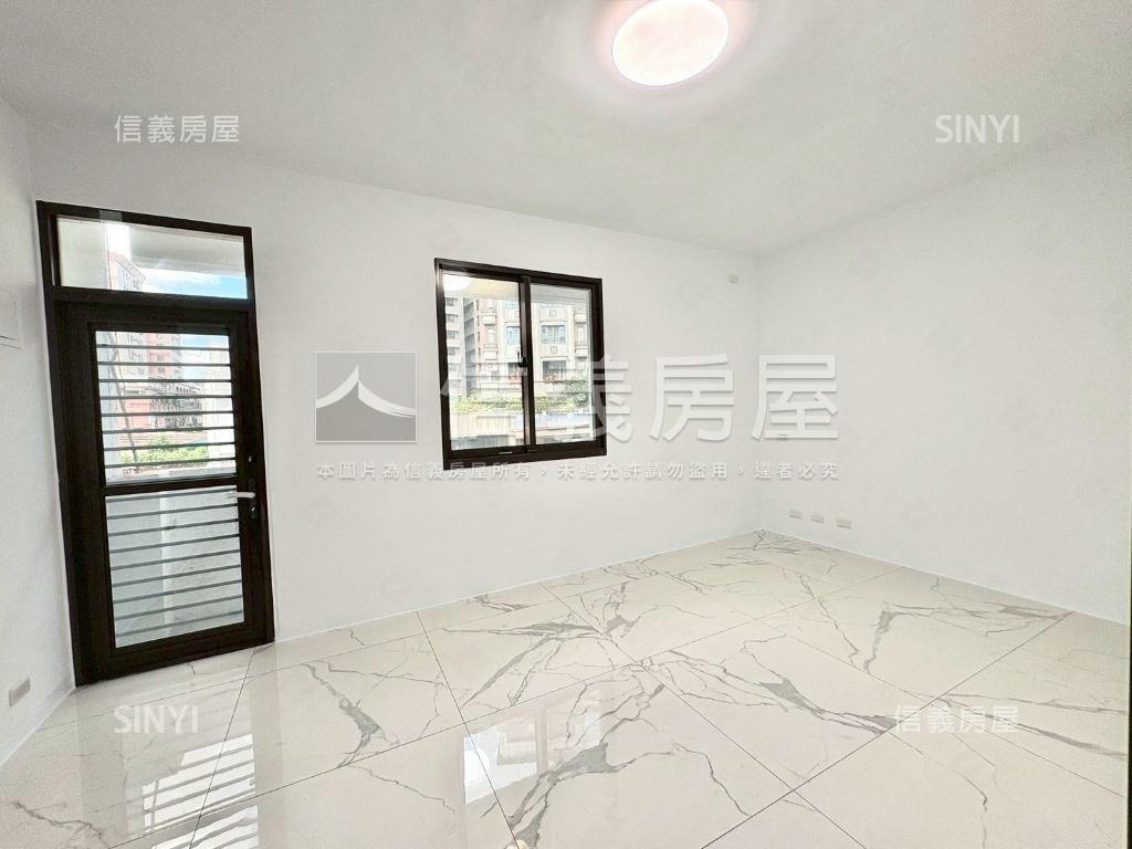 近康橋正五權南路精美店住房屋室內格局與周邊環境