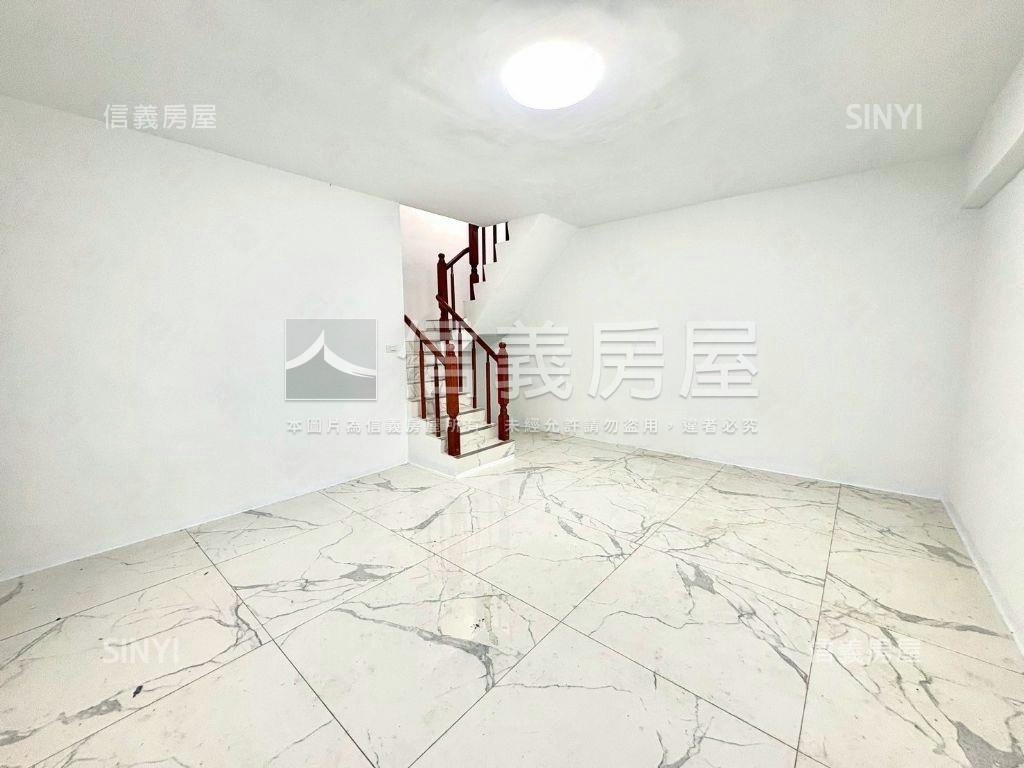 近康橋正五權南路精美店住房屋室內格局與周邊環境