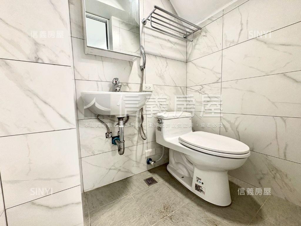 近康橋正五權南路精美店住房屋室內格局與周邊環境