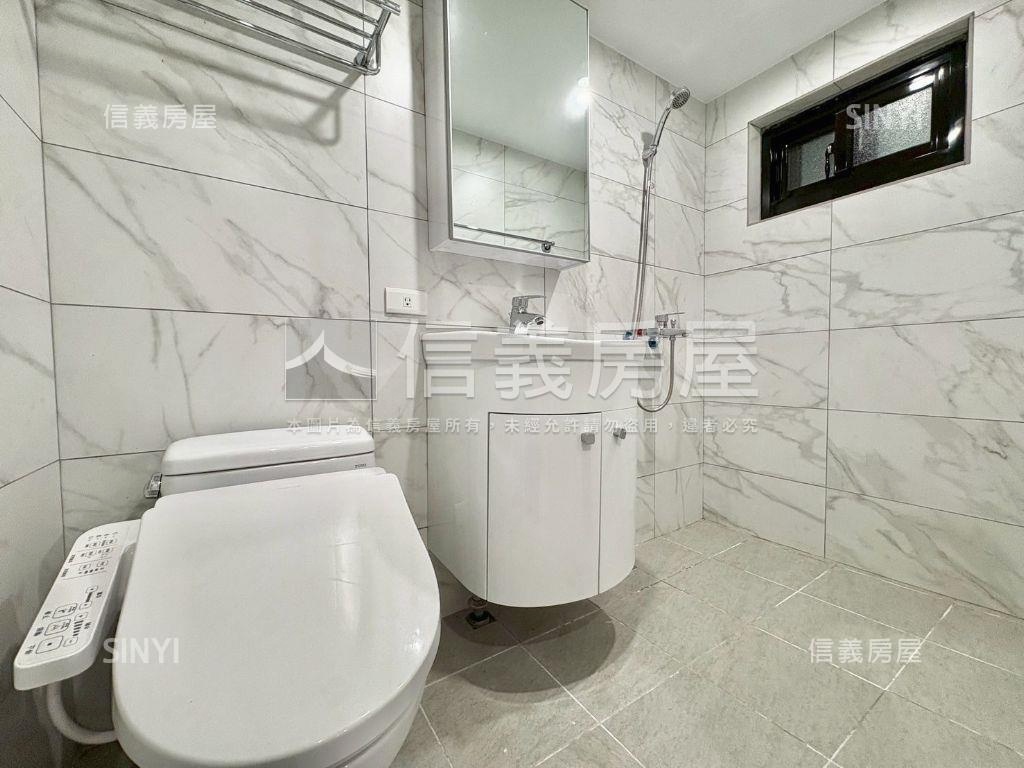 近康橋正五權南路精美店住房屋室內格局與周邊環境