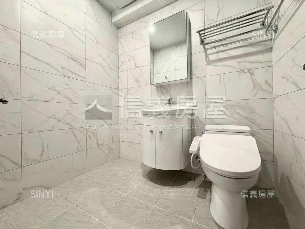 近康橋正五權南路精美店住房屋室內格局與周邊環境