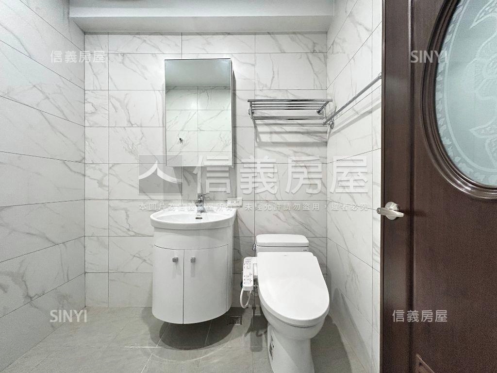 近康橋正五權南路精美店住房屋室內格局與周邊環境