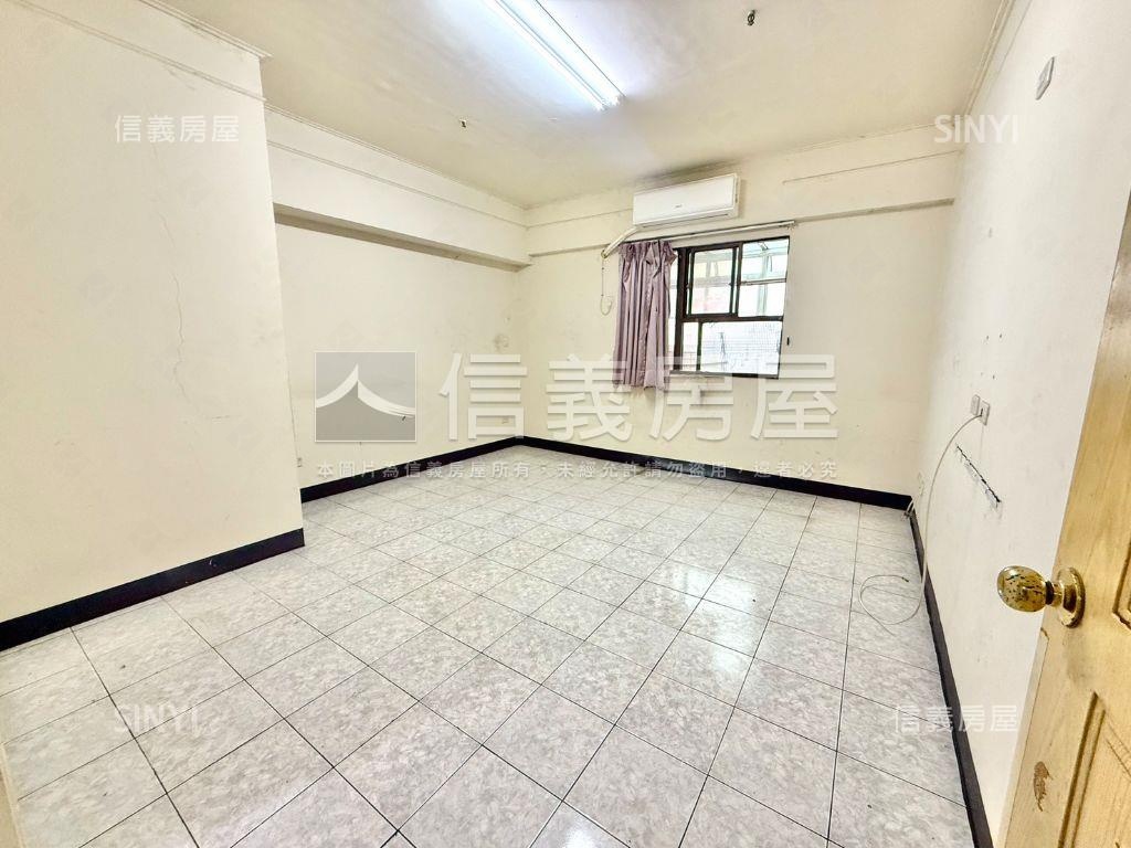 建工商圈邊間三房房屋室內格局與周邊環境