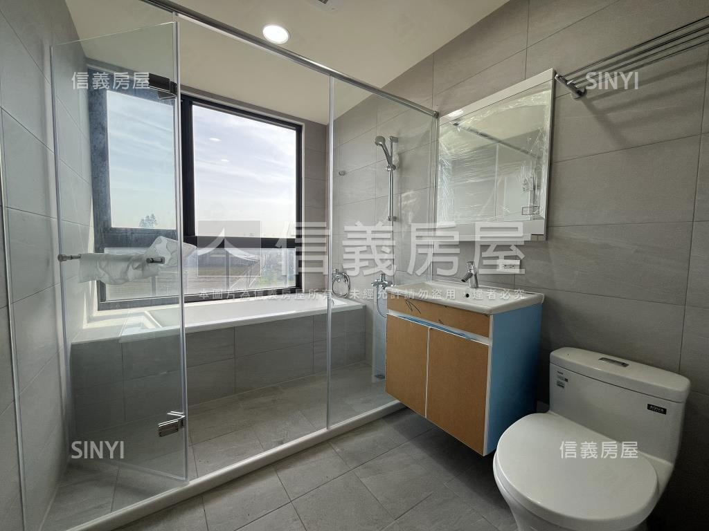 全新擁萃裝潢電梯別墅Ａ房屋室內格局與周邊環境