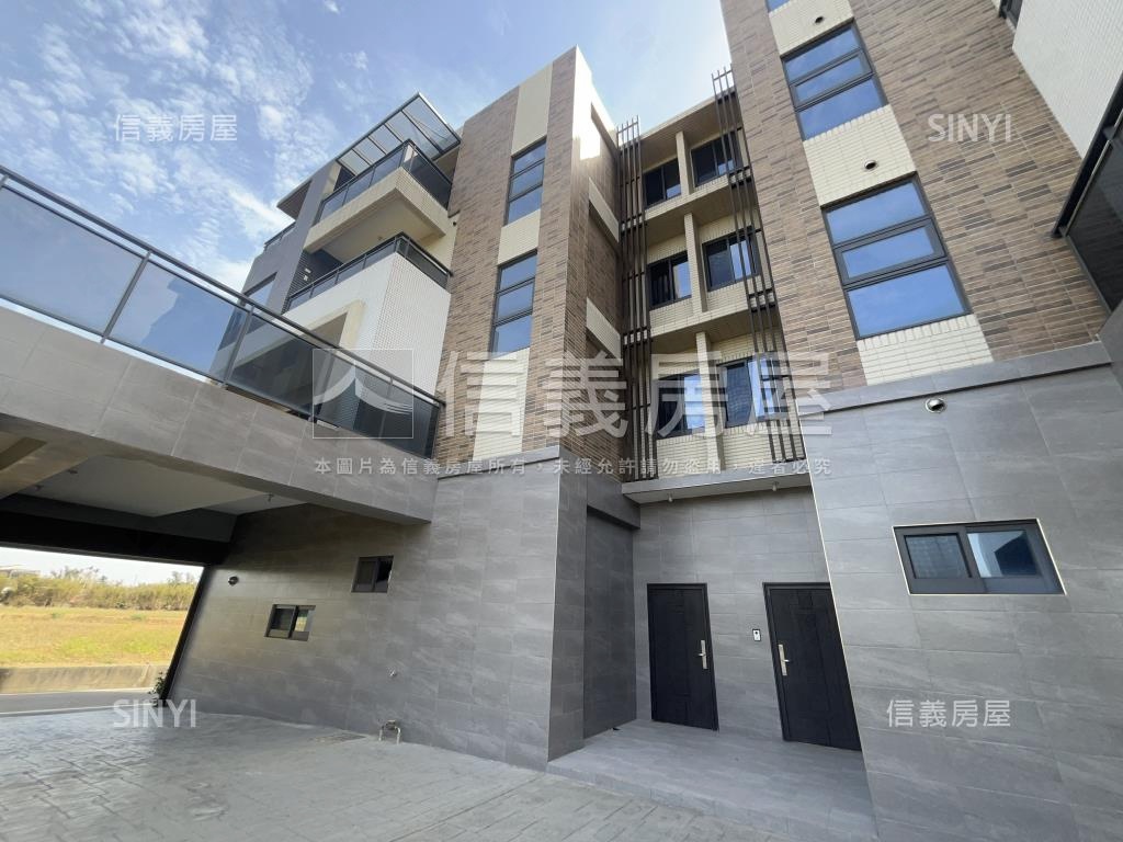 全新擁萃裝潢電梯別墅Ａ房屋室內格局與周邊環境