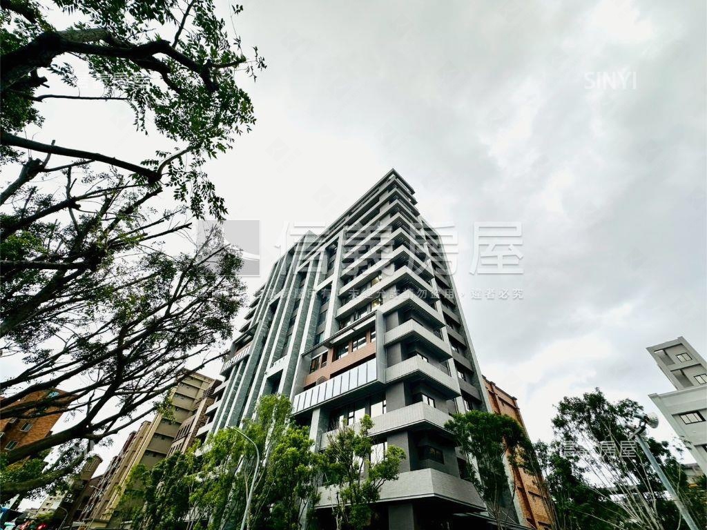 維也納高樓景觀３房車位房屋室內格局與周邊環境