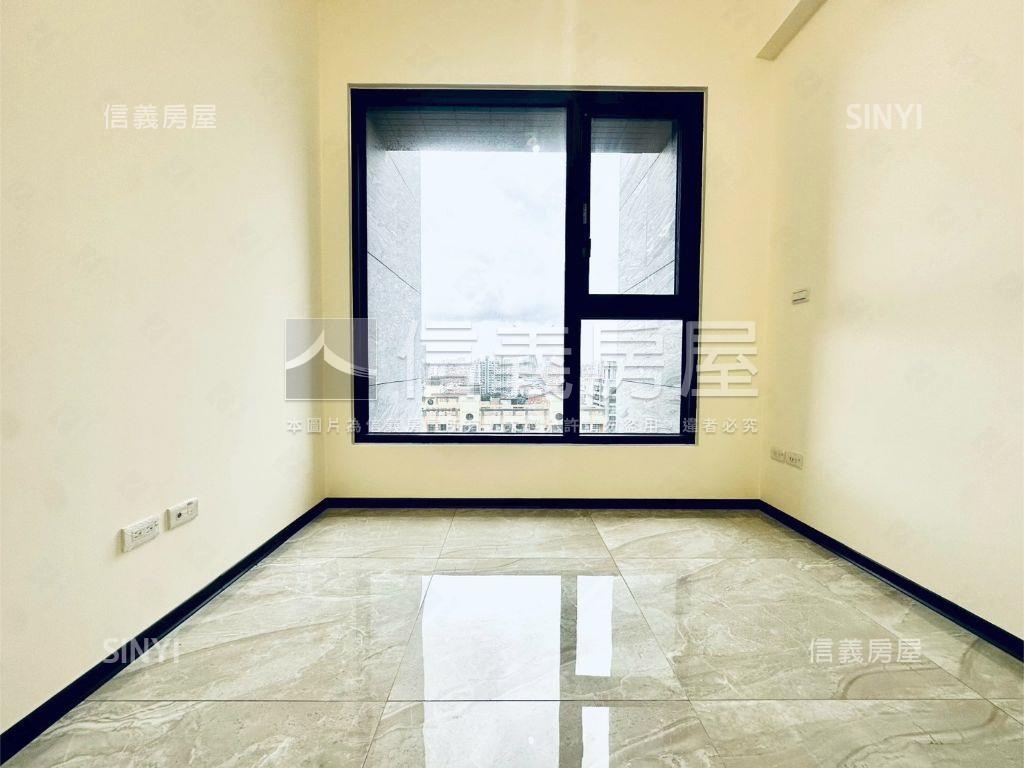 維也納高樓景觀３房車位房屋室內格局與周邊環境