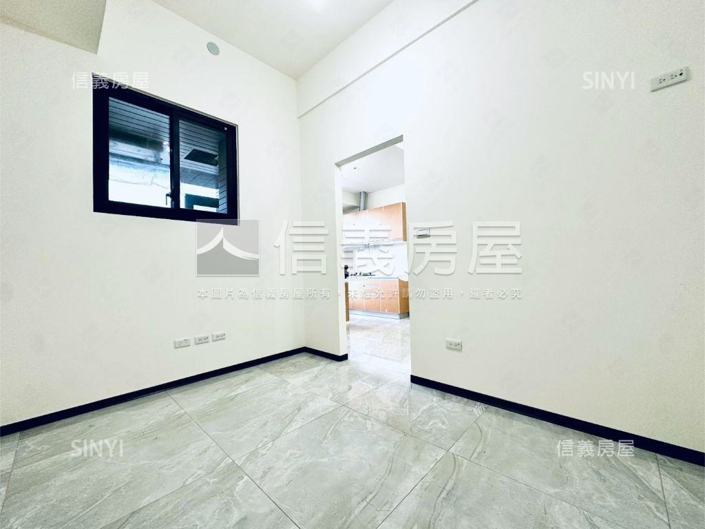 維也納高樓景觀３房車位房屋室內格局與周邊環境