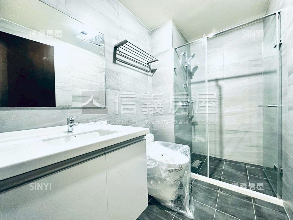 維也納高樓景觀３房車位房屋室內格局與周邊環境