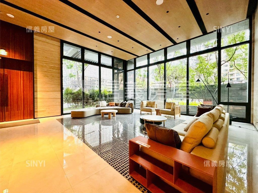 維也納高樓景觀３房車位房屋室內格局與周邊環境