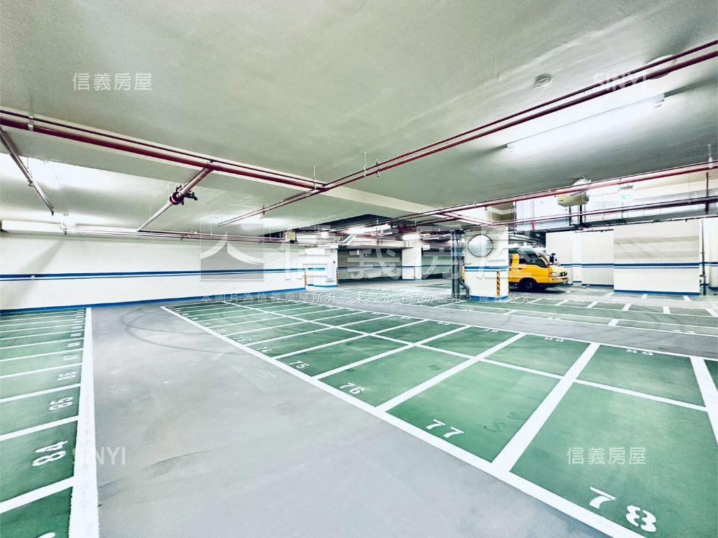 維也納高樓景觀３房車位房屋室內格局與周邊環境