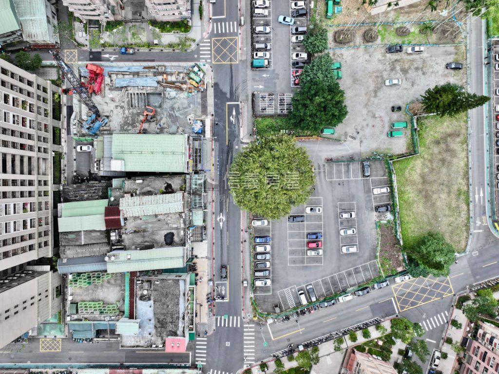 預售）基泰＿象山主人２房房屋室內格局與周邊環境