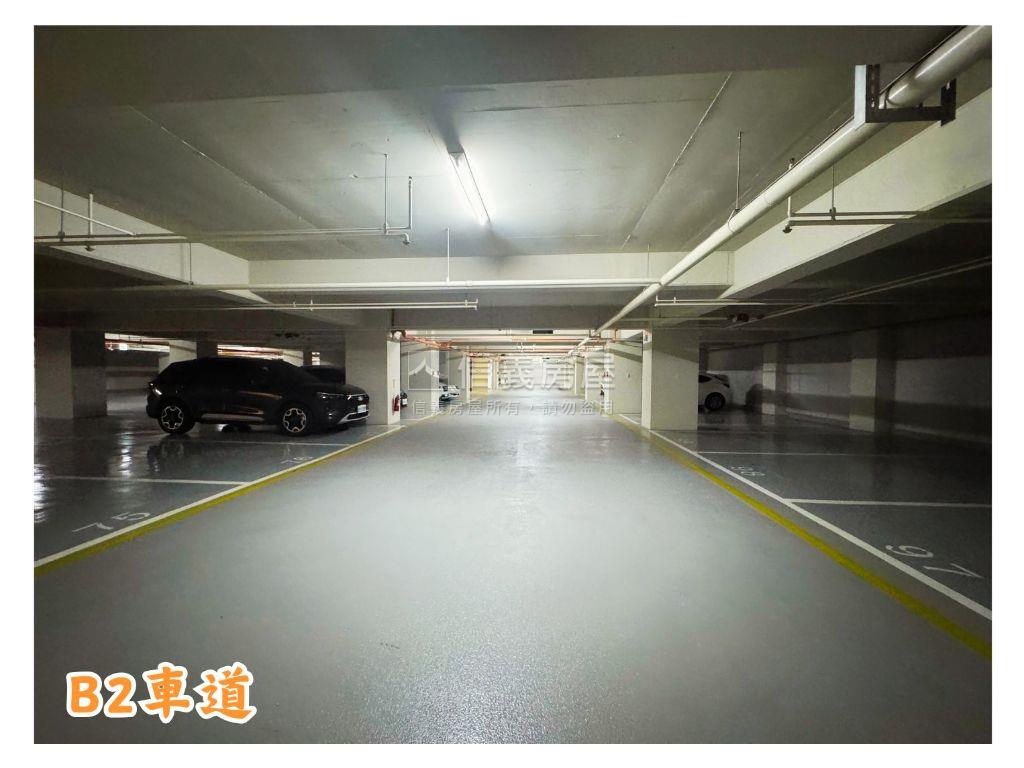 景泰然２房景觀坡平車位房屋室內格局與周邊環境