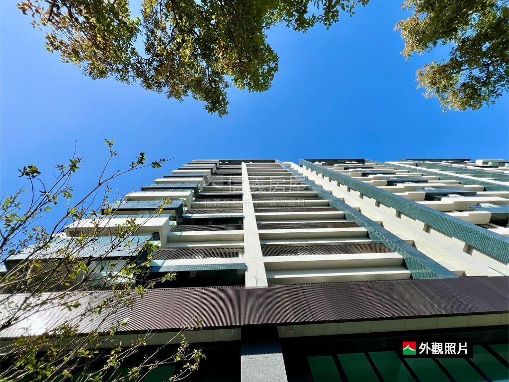 景泰然２房景觀坡平車位房屋室內格局與周邊環境