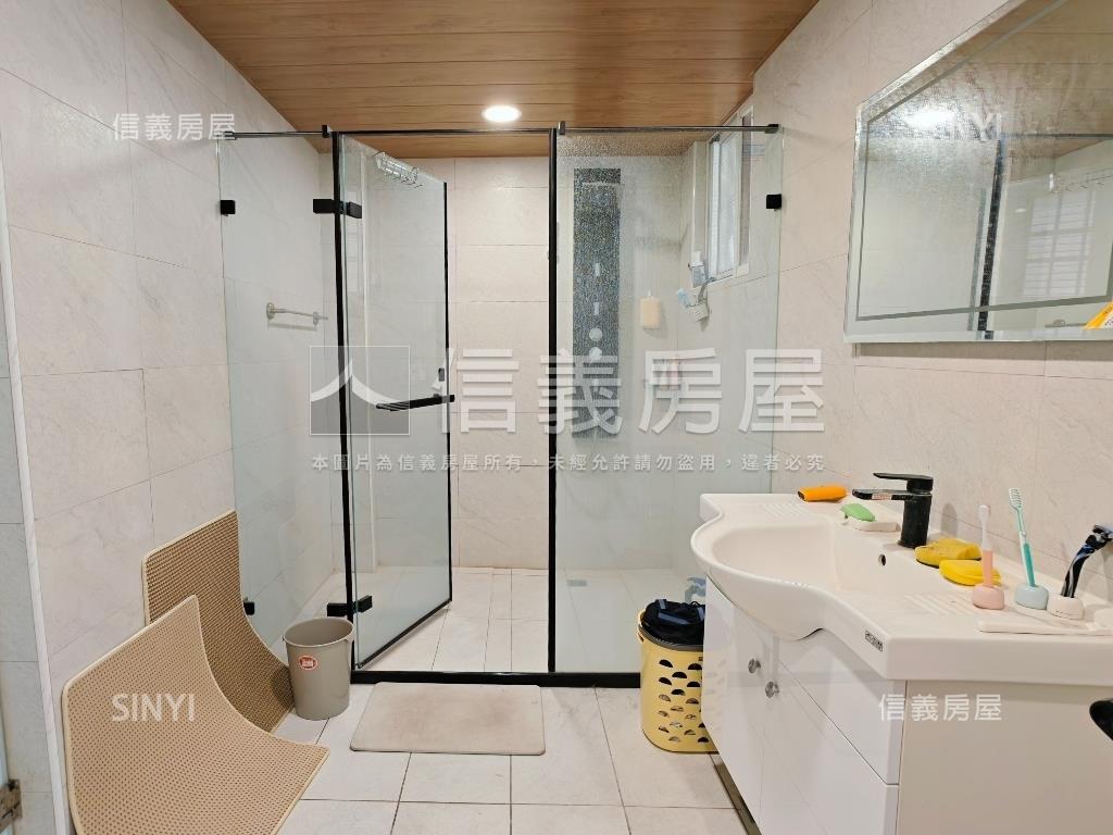 鳳山仰德‧質感車墅房屋室內格局與周邊環境