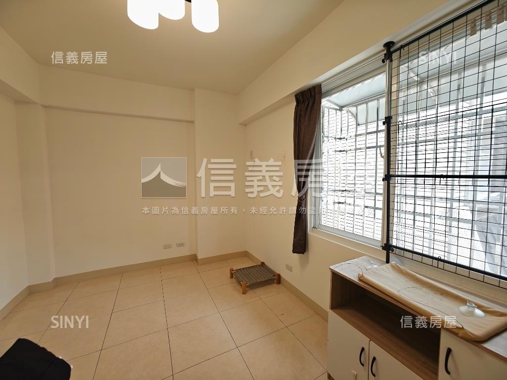 鳳山仰德‧質感車墅房屋室內格局與周邊環境