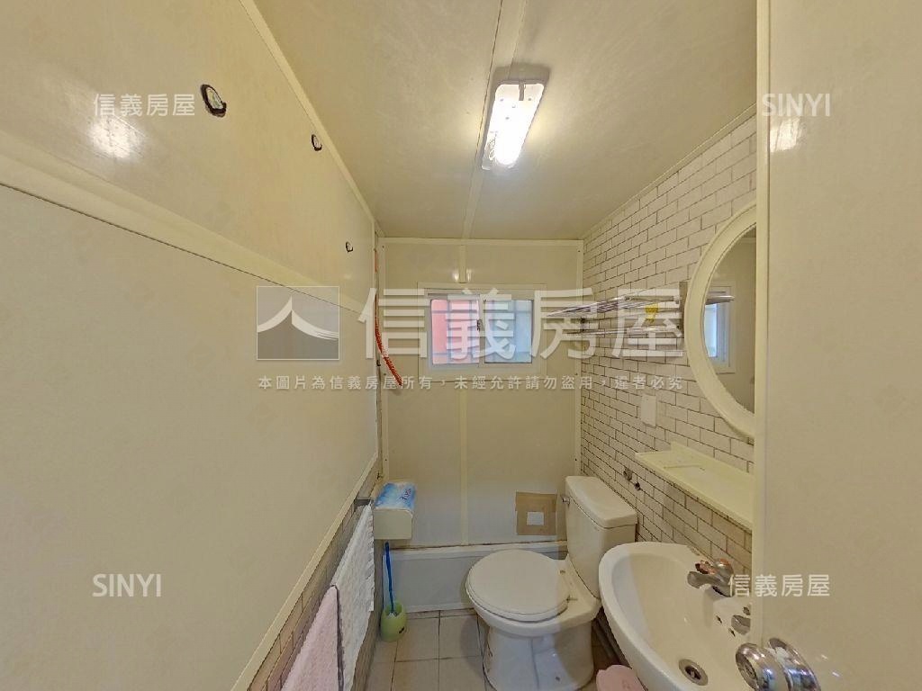 近新光三越台南新天地透天房屋室內格局與周邊環境