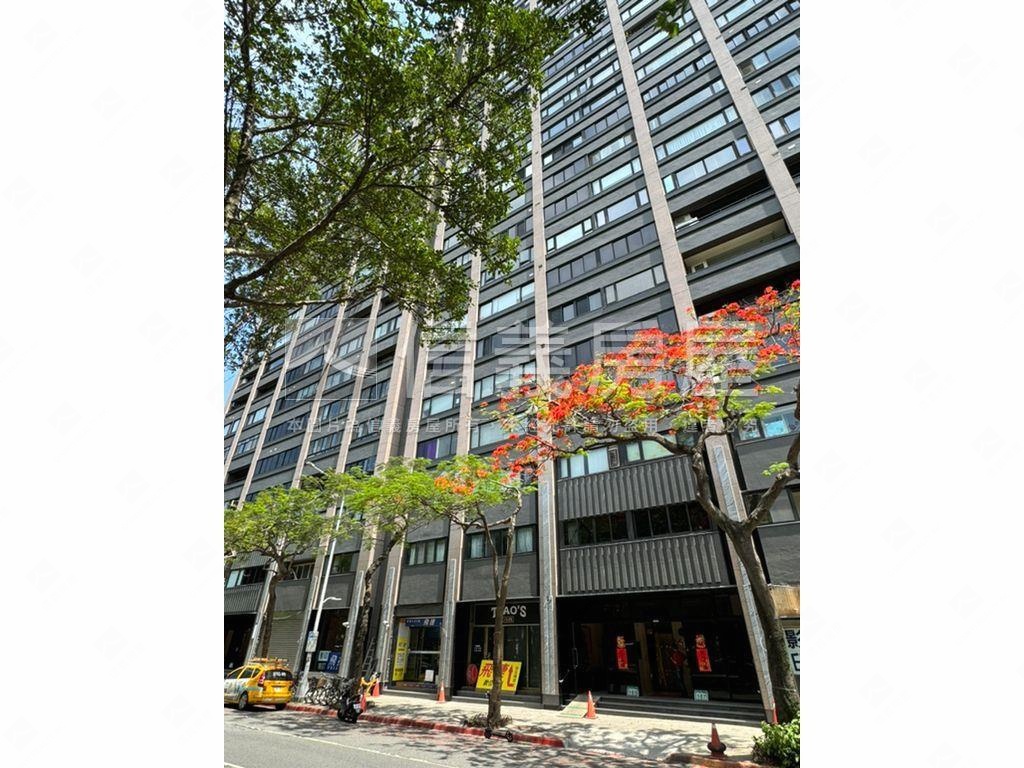 金華龍門正面樹海電梯華廈房屋室內格局與周邊環境