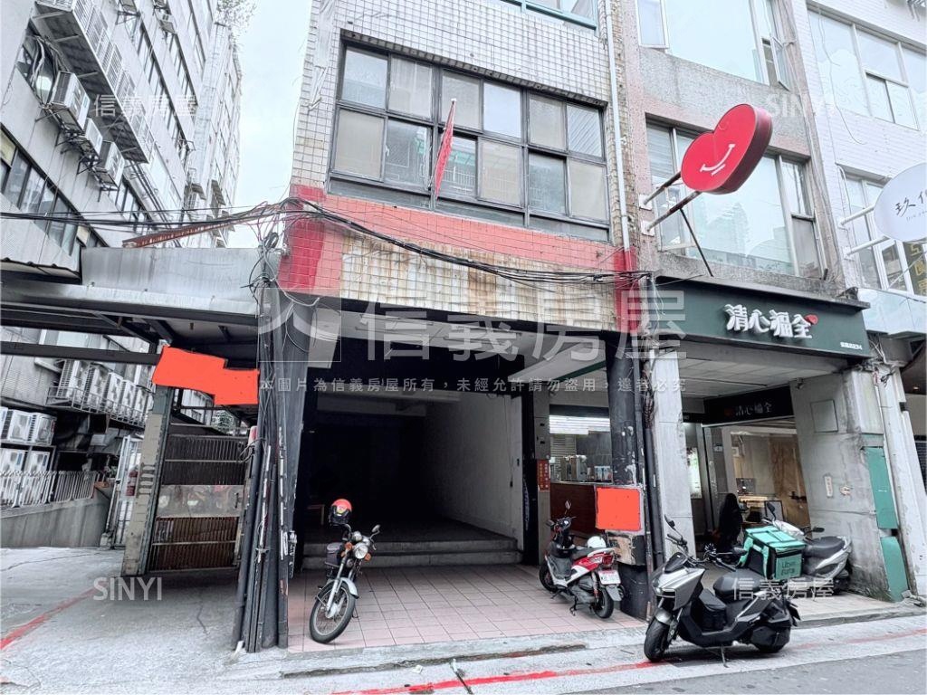 台北車站商四透天金店面房屋室內格局與周邊環境