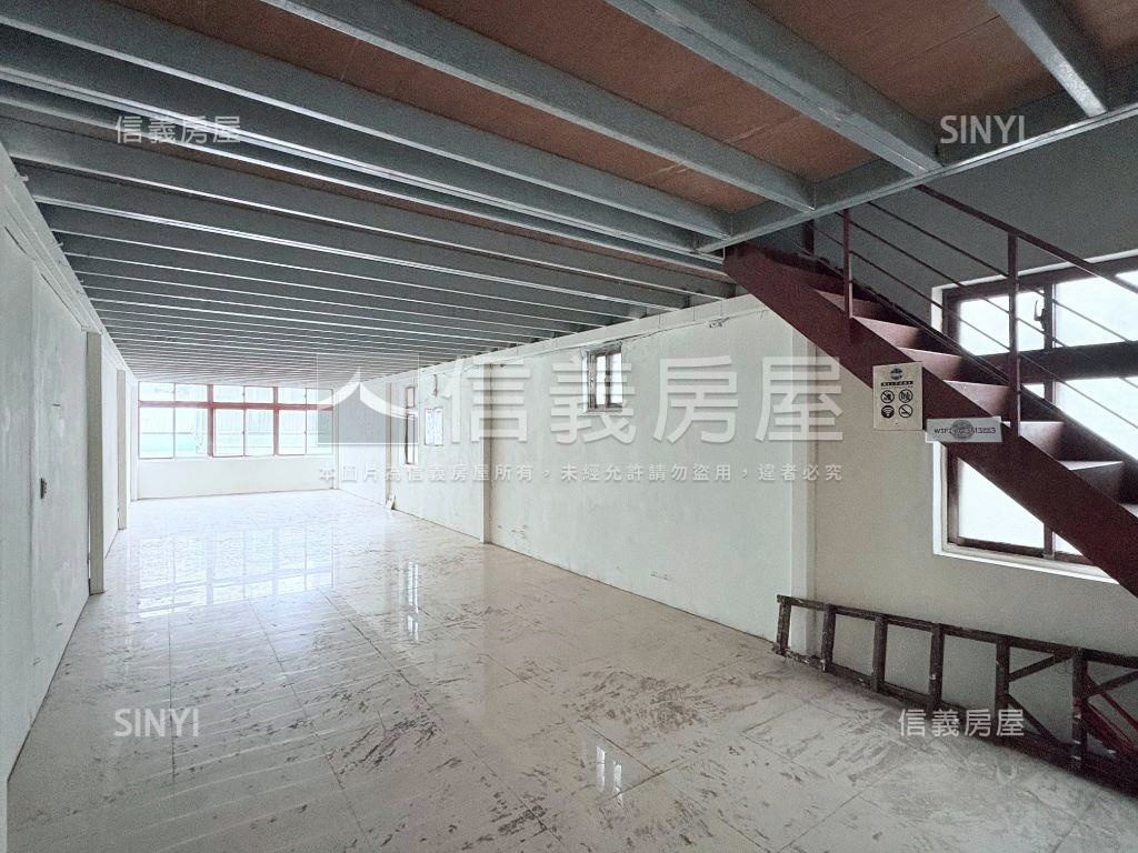 台北車站商四透天金店面房屋室內格局與周邊環境