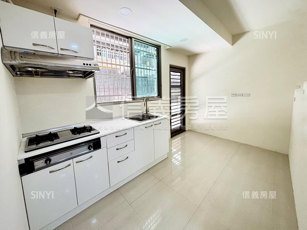 進德國小裝潢首購一樓美寓房屋室內格局與周邊環境