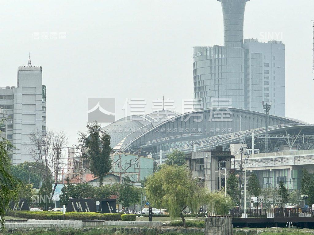 忠孝旁前後出入大面寬店面房屋室內格局與周邊環境