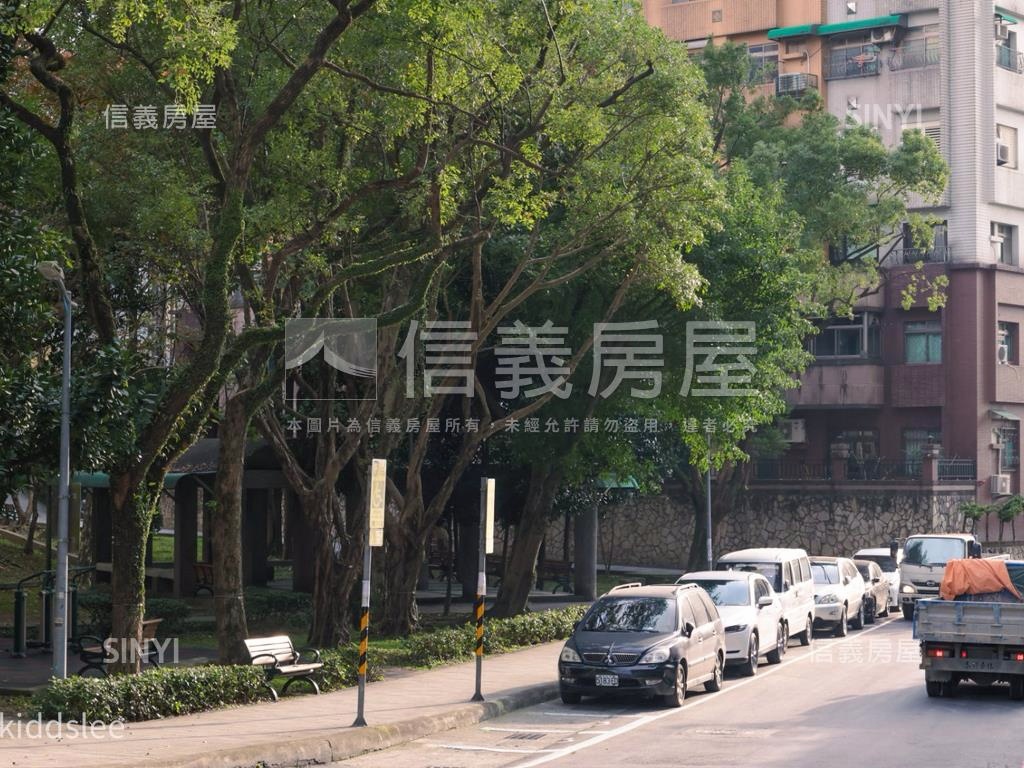 德杰羽森Ｂ３戶三房車位房屋室內格局與周邊環境