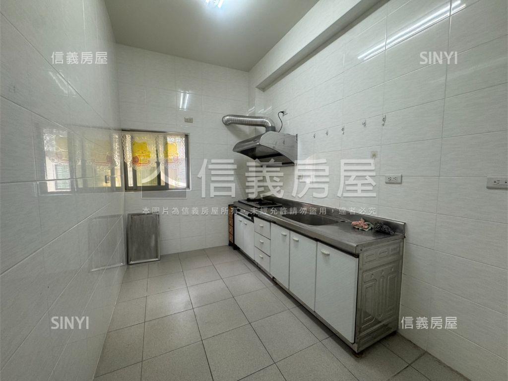 慶安路邊間透天房屋室內格局與周邊環境